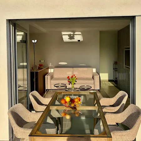 Vila Lakeview