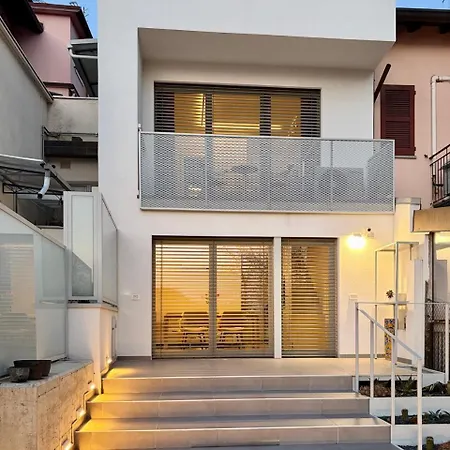 Vila Lakeview Luino